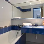 아파트 Les Bastides - O5 018 By Interhome