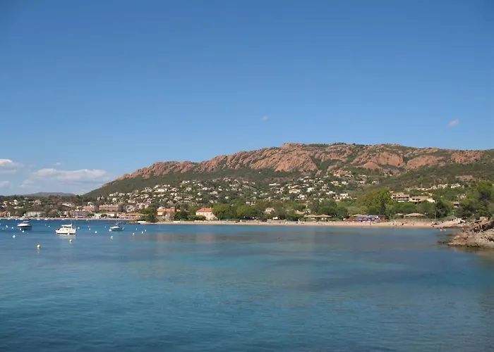 아파트 Les Bastides - O5 018 By Interhome