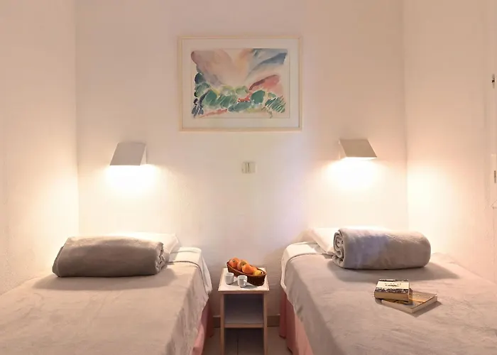 아파트 Les Bastides - O5 018 By Interhome *