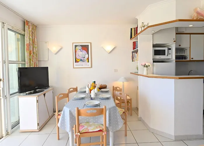 Les Bastides - O5 018 By Interhome *