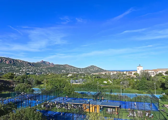 아파트 Les Bastides - O5 018 By Interhome *